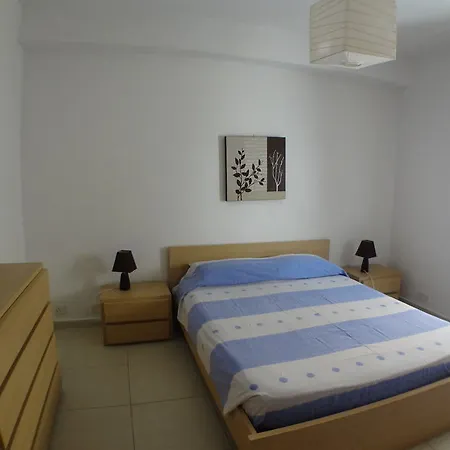Hotel Eri E040 *